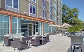 Doubletree By Hilton Biloxi